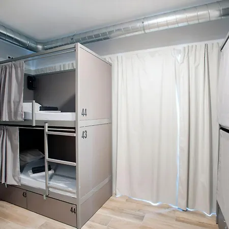 Hostel Dos Estaciones - Albergue Juvenil - Free Towels, Coffee & Tea, Remote Check-In-2